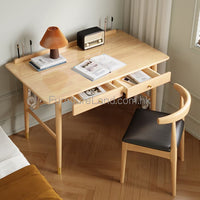 Desk: Ds01 Desks