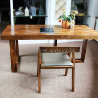 Dining Table: Dt16 Tables